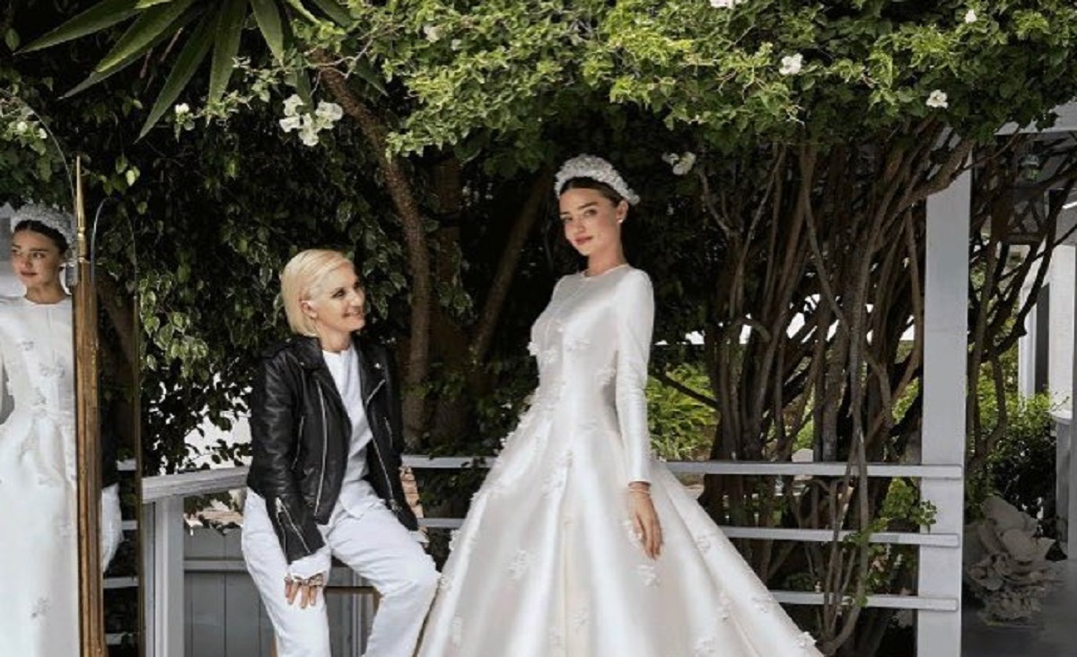 Miranda Kerr în rochie de mireasă înainte de nuntă