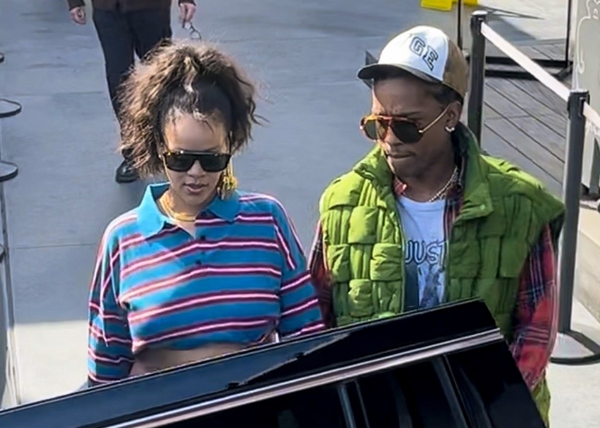 Rihanna și A$AP Rocky în timp ce merg să ia prânzul împreună