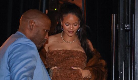 Rihanna a schimbat două ținute în timpul unei întâlniri. Cântăreața a luat cina cu iubitul său în Paris