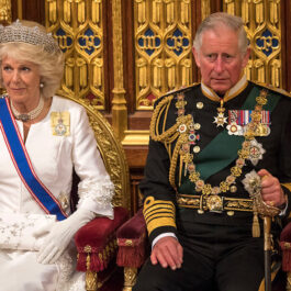 Regele Charles și Regina Camilla, la deschiderea Parlamentului de Stat în 2016