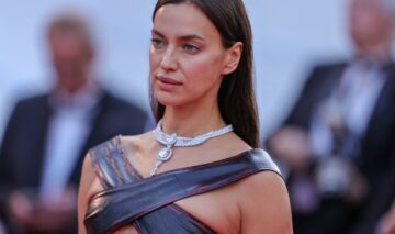 Irina Shayk, cu un top din bretele, care îi acoperea doar zona bustului, la Cannes