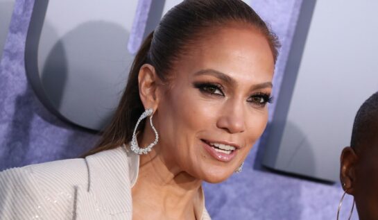 Jennifer Lopez și Ben Affleck au avut un alt moment tensionat la premiera „The Mother”. Amândoi au fost serioși și încordați