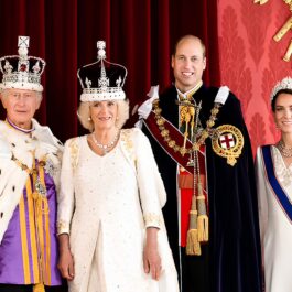 Regele și Regina Camilla, altături de Prințul și Prințesa de Wales, într-un portret oficial după încoronare