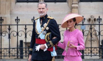 Regina Letizia a avut o apariție elegantă la încoronarea Regelui Charles alături de Regele Felipe