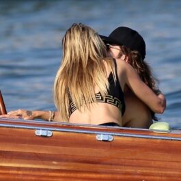 Heidi Klum și Tom Kaulitz se sărută pasional în vacanța din Italia