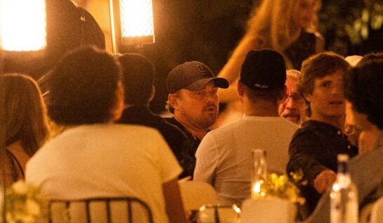 Leonardo DiCaprio a luat cina cu Neelam Gill și Tobey Maguire în Paris. Cei doi actori s-au bucurat de prezența modelului internațional