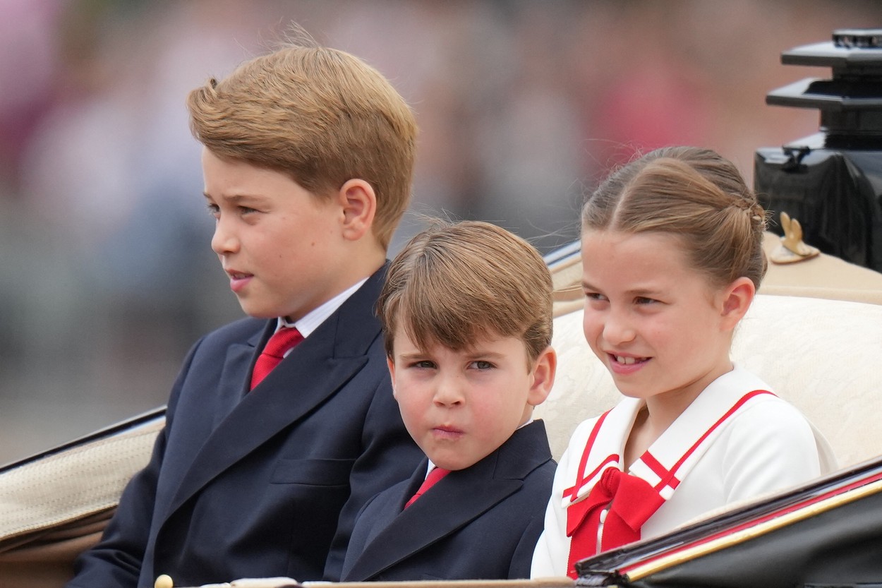 Prințul Louis, Prințul George și Prințesa Charlotte la parada Trooping the Colour