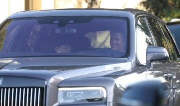 Irina Shayk și tom Brady în timp ce se distrează în mașină