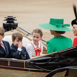 Prințul Louis, alături de frații și mama sa la Trooping the Colour