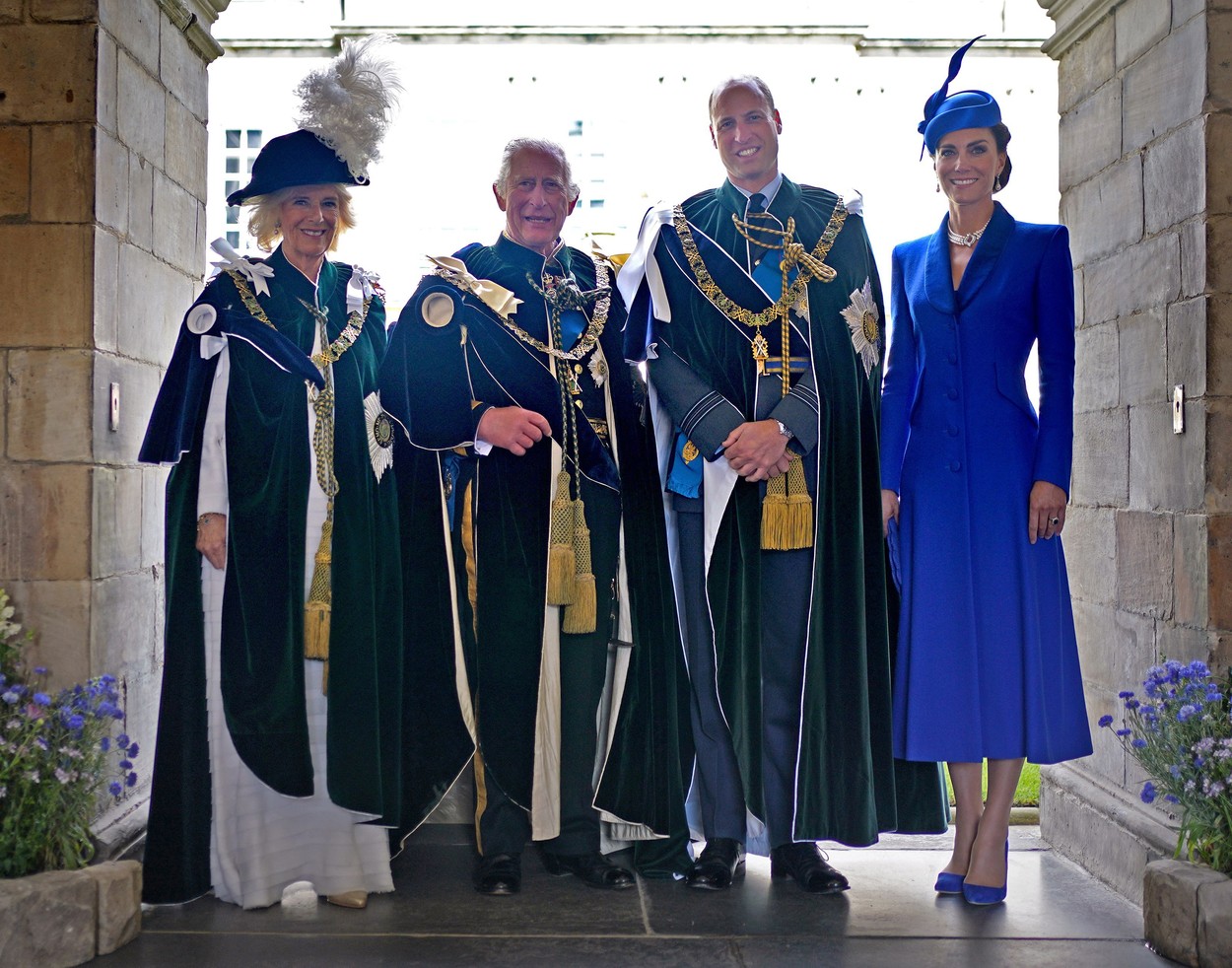 Kate Middleton și Prințul William, alături de suveranii Marii Britanii, în Scoția