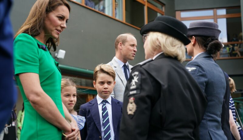 Ce ocupație are Kate Middleton în certificatul de naștere al Prințului George. Informațiile care au ieșit abia acum la iveală