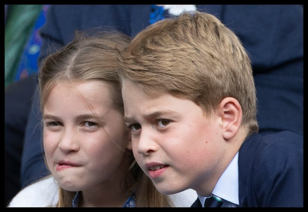 Prințesa Charlotte urmărește un meci de tenis alături de fratele ei, Prințul George