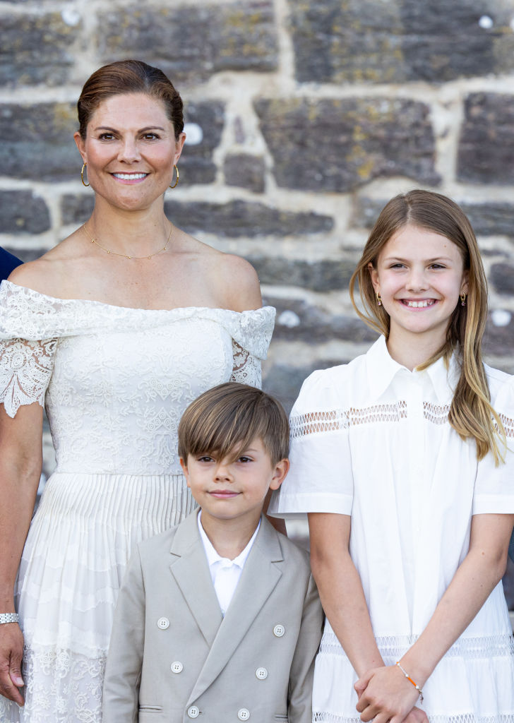 Prințesa Victoria a Suediei, alături de cei doi copii ai ei