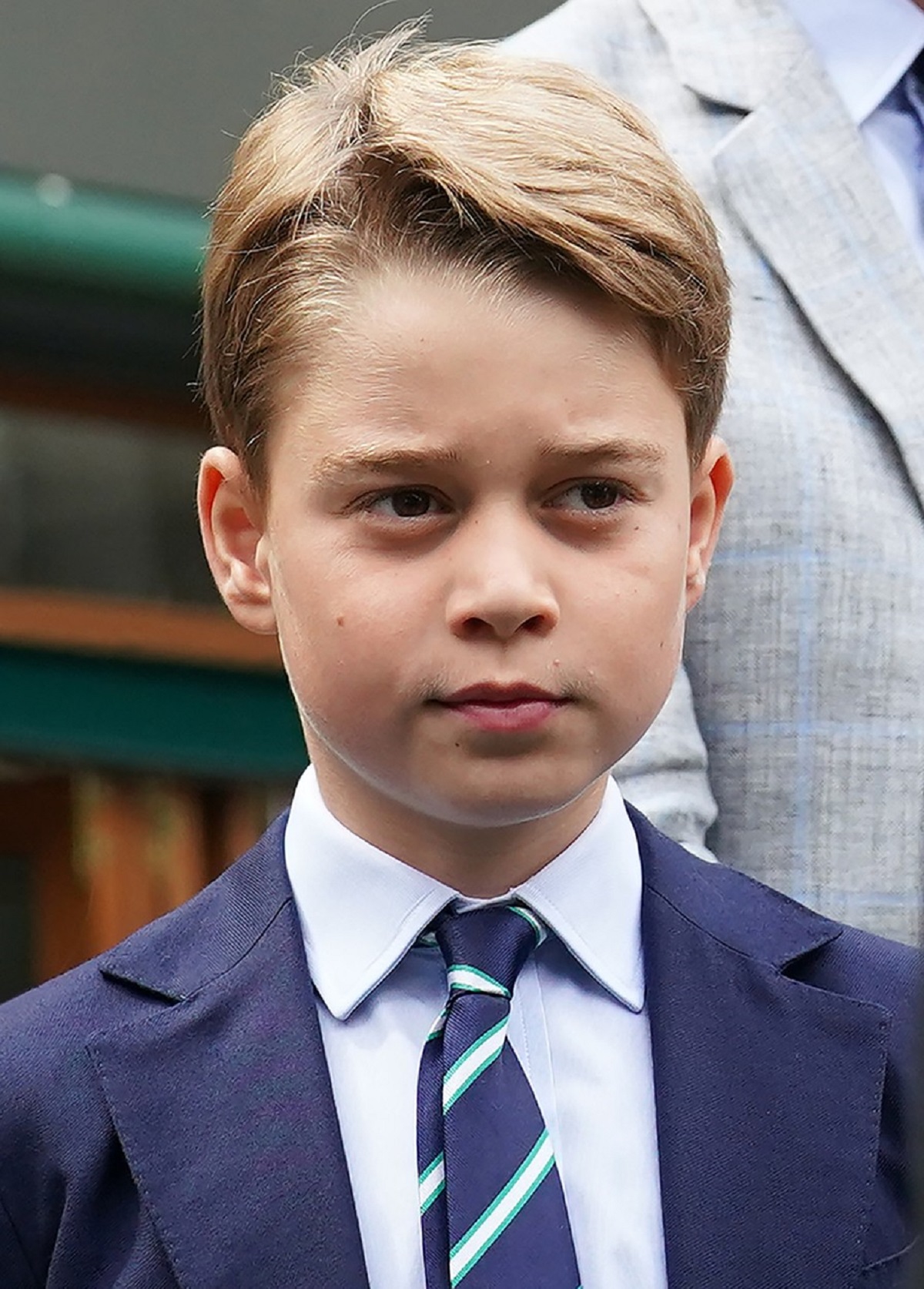 Prințul George îmbrăcat la costum la Wimbledon