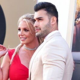 Britney Spears și Sam Asghari au pozat pe covorul roșu întins pentru premiera filmului „Once Upon a Time In Hollywood“, care a avut loc pe 22 iulie 2019 în Hollywood