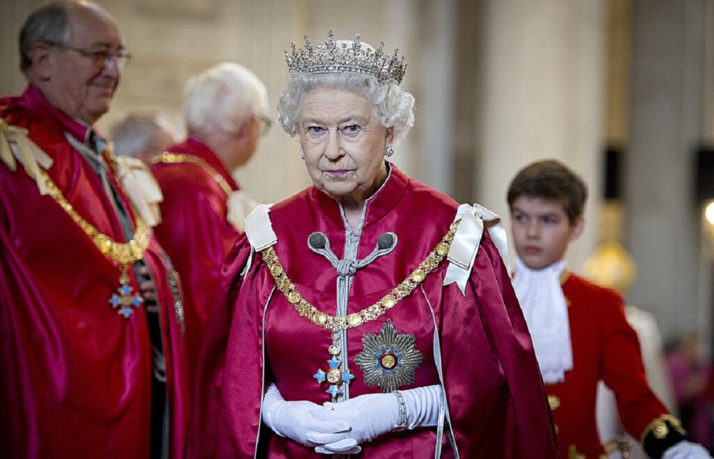 Regina Elisabeta a II-a, prezentă la un eveniment important derulat la Catedrala Sfântul Paul din Londra, pe 7 martie 2012