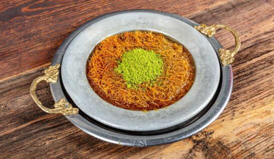 Cum să faci kunefe la tine acasă. Rețeta celui mai delicios desert turcesc
