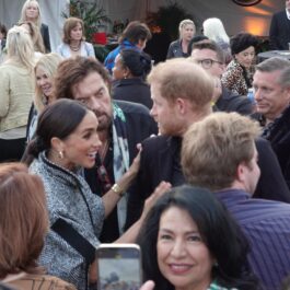 Meghan Markle și Prințul Harry, la un eveniment caritabil, alături de alte celebrități