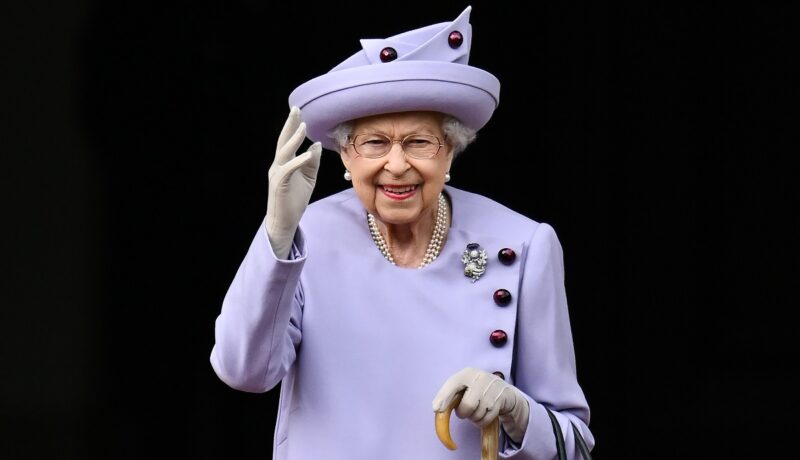 Un an de la moartea Reginei Elisabeta a II-a. Imagini rare din viața fostului monarh al Marii Britanii