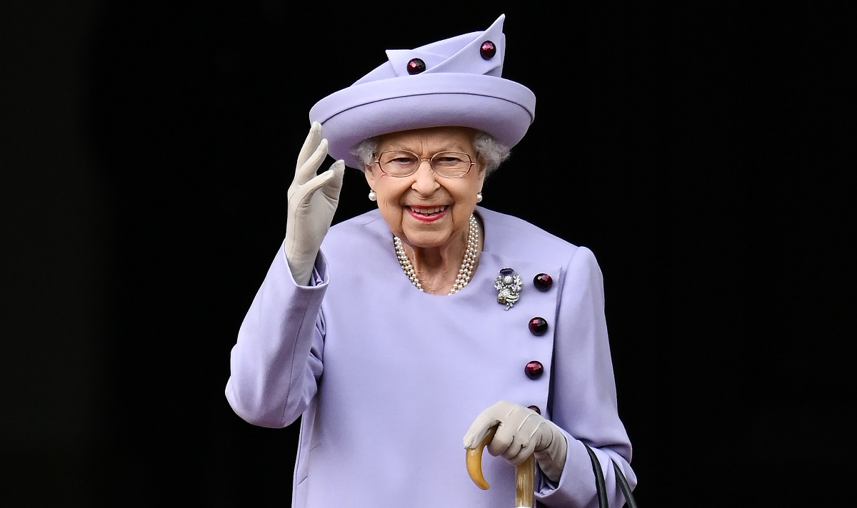Regina Elisabeta a II-a într-o fotografie surprinsă la Jubileul de Platină din 2022