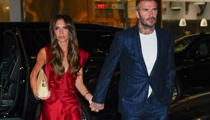David Beckham a petrecut timp cu prietenii. Soția sa, Victoria, s-a întâlnit cu Nicola Peltz la cină, în ciuda zvonurilor de tensiuni în familie