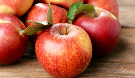 Ce conține un măr. Ține sau nu doctorul la distanță?