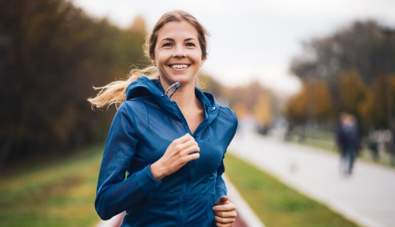 Sporturi care te pot ajuta să arzi mai multe calorii decât joggingul. Cum poți avea silueta perfectă