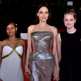 Zahara, Angelina și Shiloh, la un eveniment de film, pe covorul roșu