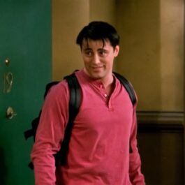 Matt LeBlanc în timp ce îl interpretează pe Joey în Friends