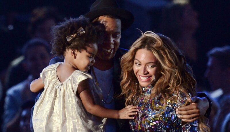 Beyoncé și Blue Ivy au pozat împreună la premiera filmului Renaissance. Mama și fiica au avut parte de un moment emoționant