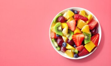 Un bol cu fructe care îți oferă mai multă energie