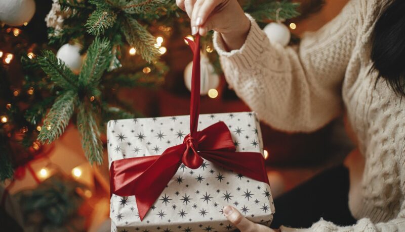 5 idei de cadou pentru cineva care are de toate. Ce poți să oferi în dar anul acesta