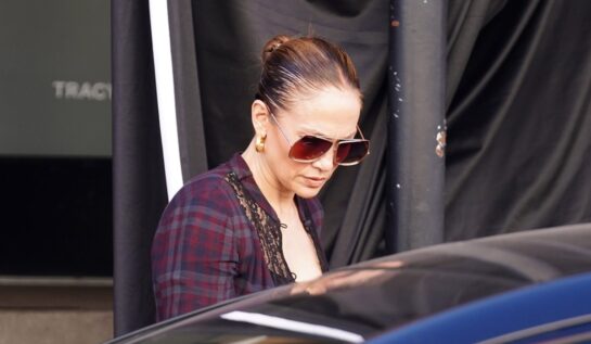 Jennifer Lopez a purtat o ținută elegantă după ce a plecat de la sală. Artista nu renunță la antrenamentele de fitness în ciuda programului aglomerat