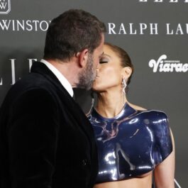 JLo se sărută cu Ben Affleck la un eveniment organizat de Elle