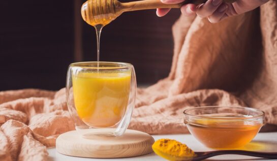 Rețetă de curcuma cu miere sau miere de aur. Beneficii pentru sănătate