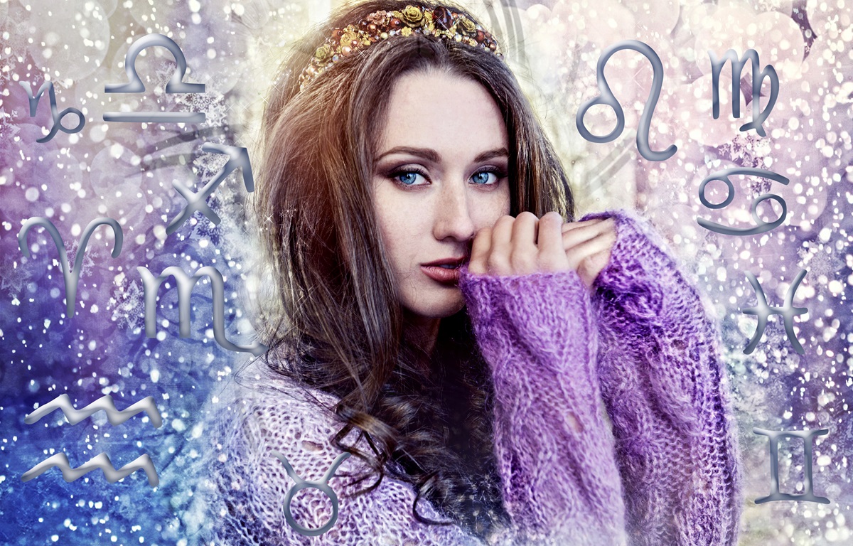 O femeie frumoasă care poartă un hanorac violet și este una dintre zodiile care se despart în ziua de 10 decembrie 2023