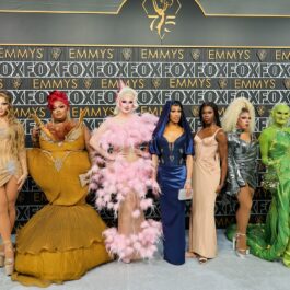 Mai multe drag queen pe covorul roșu de la Premiile Emmy 2023