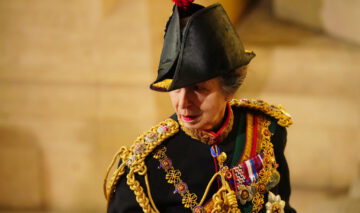 Prințesa Anne, în haine de ceremonie, la un eveniment regal