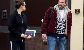 Ben Affleck s-a întâlnit cu Jennifer Garner și Samuel. Actorul a mers să-și vadă fiul în timp ce soția sa se află la Săptămâna Modei de la Paris
