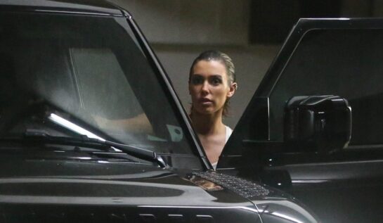 Kanye West a postat un videoclip cu Bianca Censori. Partenera artistului a fost surprinsă la volanul unei mașini