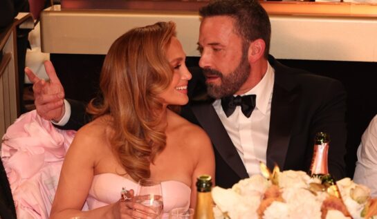 Jennifer Lopez ar vrea mai multă afecțiune în public, dar Ben Affleck dorește mai multă intimitate. Ce declarații au făcut apropiații cuplului despre căsnicia lor