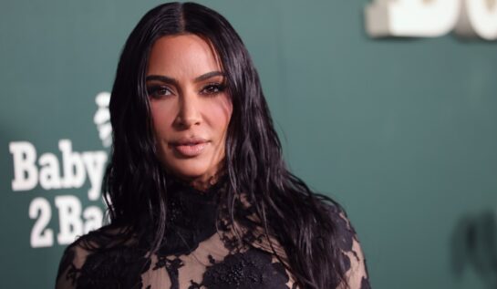 Kim Kardashian a vorbit despre faptul că are psoriazis. Vedeta a împărtășit imagini cu fanii ei din mediul online