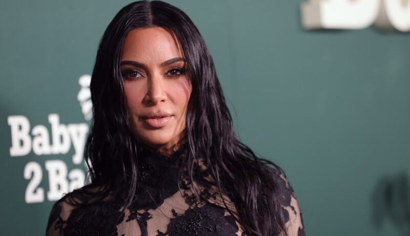 Kim Kardashian a vorbit despre faptul că are psoriazis. Vedeta a împărtășit imagini cu fanii ei din mediul online