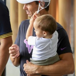 Rafael Nadal cu micuțul Rafa Jr. în brațe