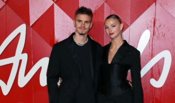 Romeo Beckham și iubita Mia Regan s-au despărțit. Cei doi au pornit pe drumuri separate după o relație de cinci ani