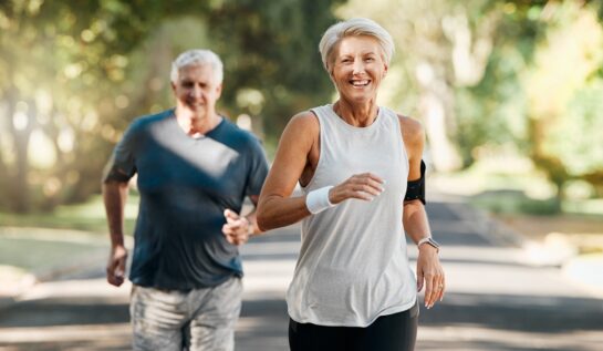 Cele mai bune exerciții pe care le poți face pe măsură ce înaintezi în vârstă. Cum poți rămâne mereu în formă
