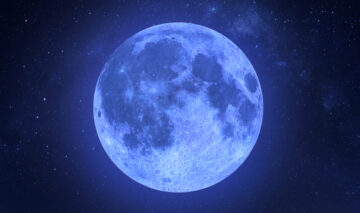 Luna Plină fotografiată pe cer