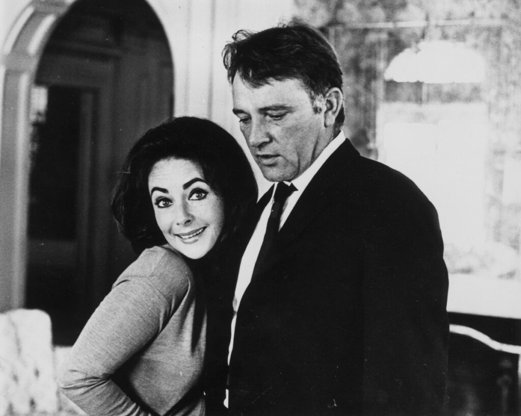 Richard Burton și Elizabeth Taylor se află printre acele cupluri celebre care au fost nominalizate la Premiile Oscar în același an