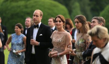 Prințul William, Kate Middleton și Rose Hanbury în timp ce participă îmrepună la o gală caritabilă