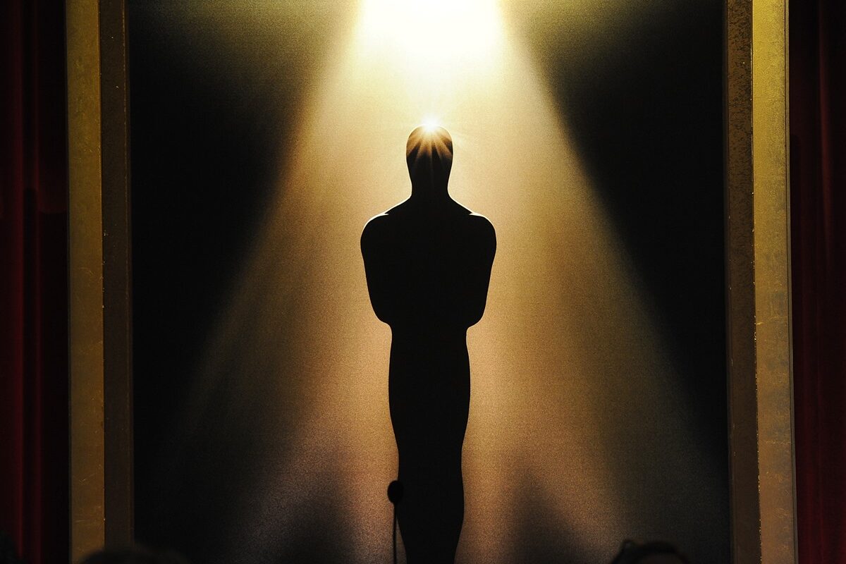 O fotografie cu statueta de la Premiile Oscar pentru a ilustra lista completă a câștigătorilor la Premiile Oscar 2024
